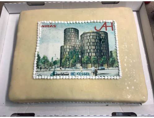 Article image container